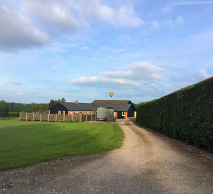 Curlews Farm, Lockerley, Romsey, Hampshire: Holiday Cottages
